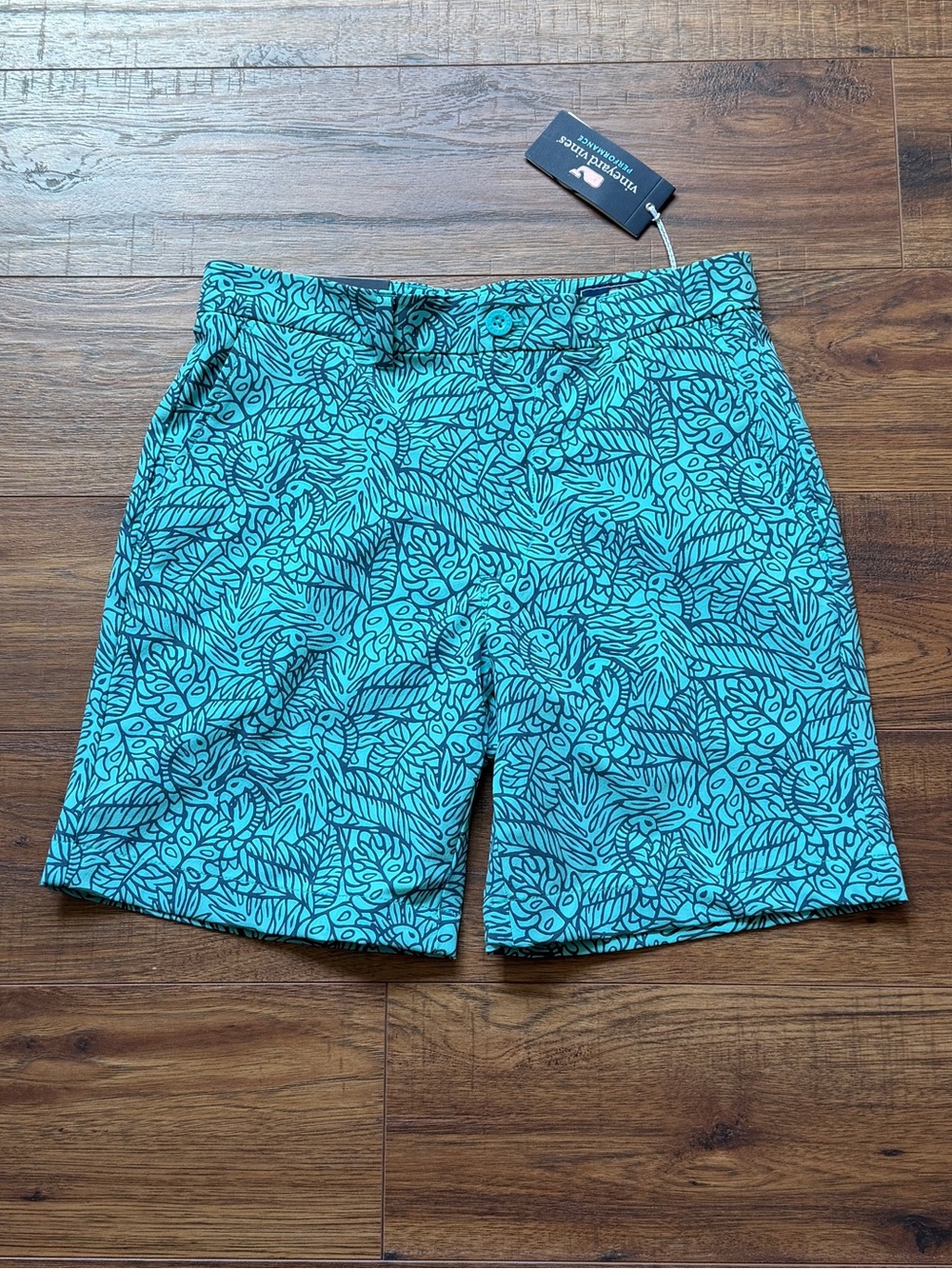 Vineyard Vines Men’s 8” Performance Breaker Flamingo Shorts Size 30 Waist NWT